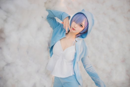 封疆疆v COS~雷姆 cosplay写真图片欣赏