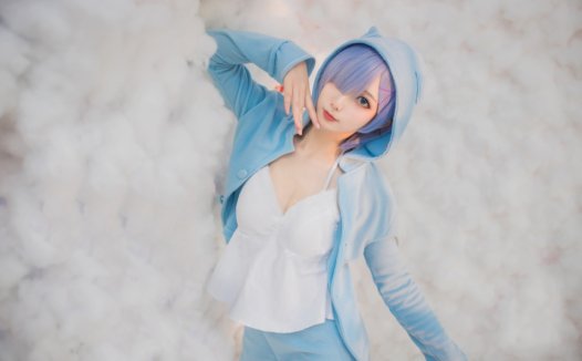 封疆疆v COS~雷姆 cosplay写真图片欣赏