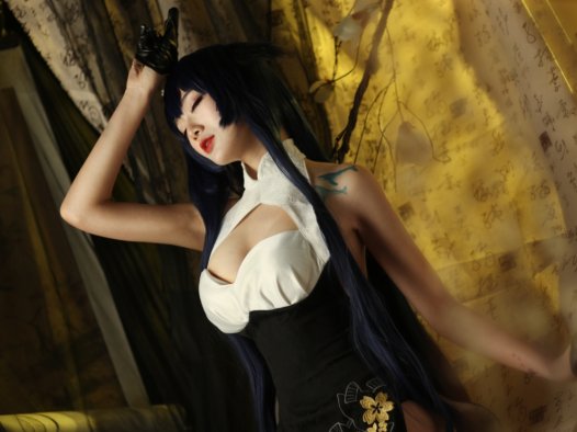 一米八的大梨子 cos写真美图合集[全套][持续更新]